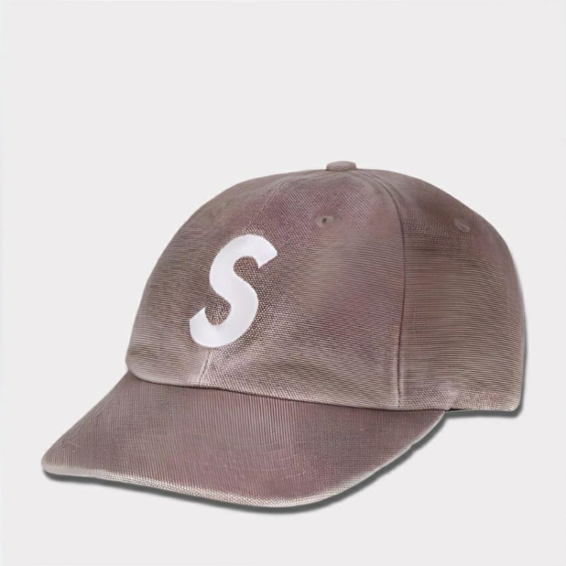 新作 surpeme pigment s logo 6 panel cap カーキ1