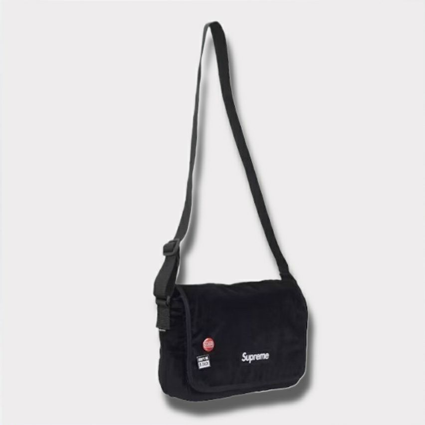 Supreme シュプリーム 2025AW Velvet Small Messenger Bag ベルベット スモール メッセンジャーバッグ ブラック1