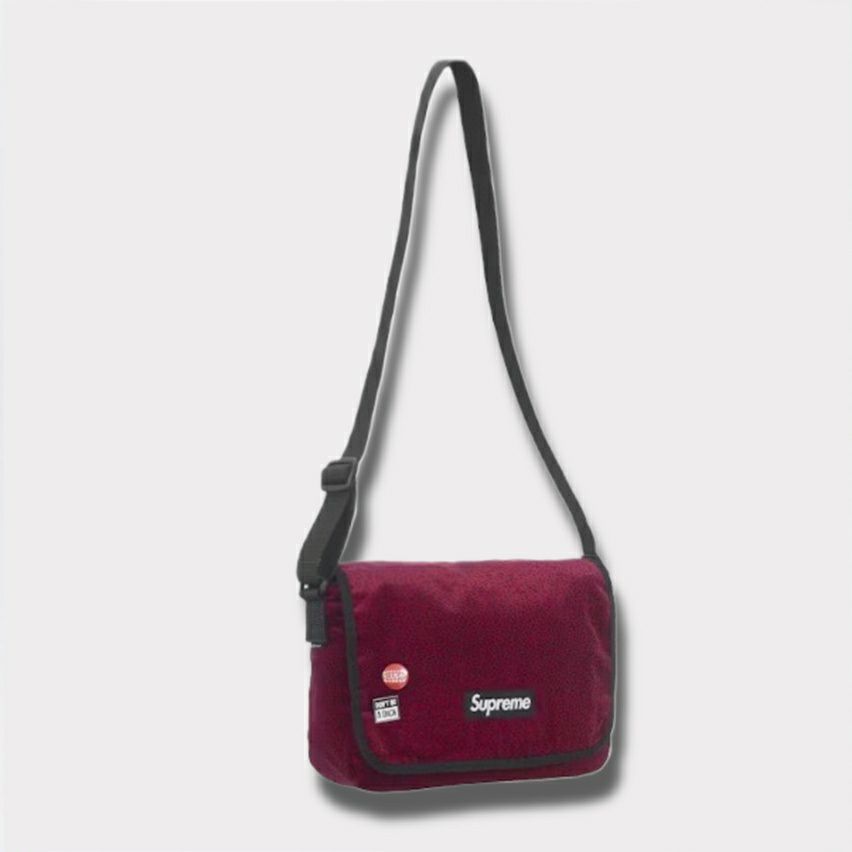  Supreme シュプリーム 2025AW Velvet Small Messenger Bag ベルベット スモール メッセンジャーバッグ レッドレオパード1
